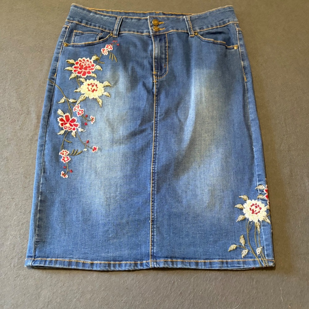 Sandpiper Denim Skirt Womens Size 14 Floral Embroidered Pencil Boho Core Cotton